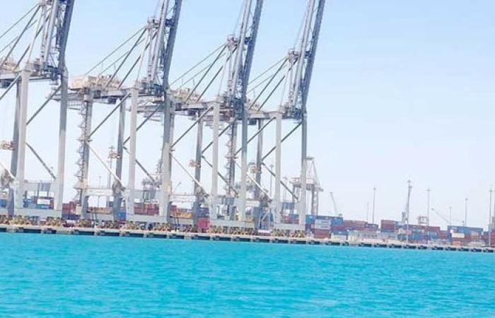 ميناء
      السخنة..
      مشروع
      قومي
      عملاق
      لتحويل
      مصر
      إلى
      مركز
      عالمي
      للتجارة
      واللوجستيات - غاية السعودية