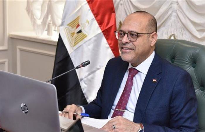 "العمل"
      توجه
      إنذارات
      لـ7
      منشآت
      بالقاهرة
      لمخالفة
      الحد
      الأدنى
      للأجور
      وتعيين
      ذوي
      الهمم - غاية السعودية