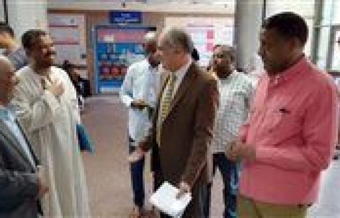 بالبلدي: رئيس
      جامعة
      أسوان
      يتفقد
      المستشفيات
      الجامعية
      لمتابعة
      كفاءة
      الخدمة
      الطبية
