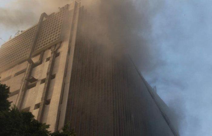 الحماية المدنية في مصر تسيطر على حريق سنترال رمسيس
