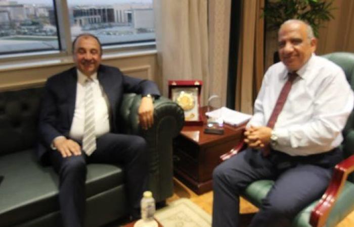 تعاون بين الكهرباء وقطاع الأعمال لتحسين كفاءة الطاقة في الصناعات كثيفة الاستهلاك