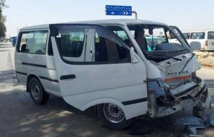 إصابة 5 أشخاص في حادث تصادم أتوبيس وميكروباص بالطريق الصحرواي بوادي النطرون