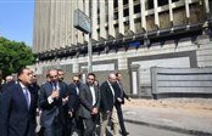 رئيس الوزراء يطالب بإسراع خطة تعافي سنترال رمسيس وعودته للعمل بكفاءة