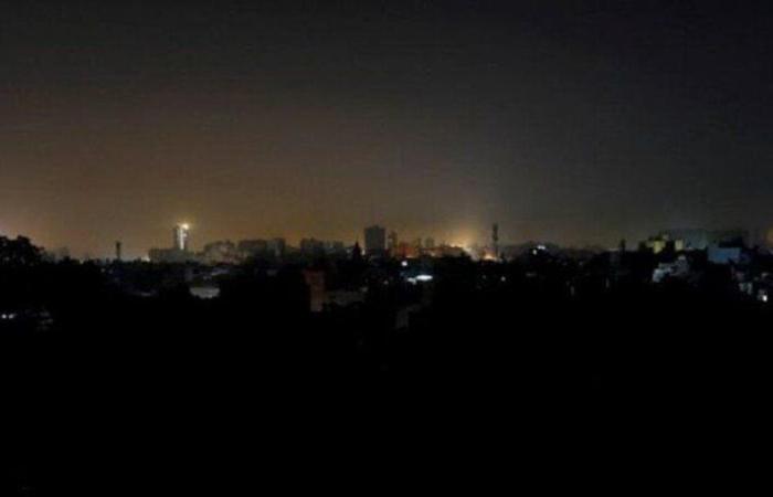 انقطاع الكهرباء عن أقسام مجمع الشفاء بغزة جراء نقص الوقود