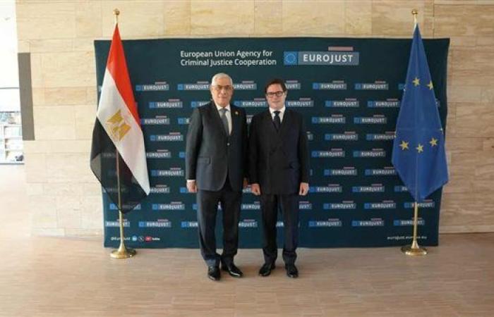 النائب العام يشارك في اجتماعات «اليوروميد» بلاهاي ويبحث مع رئيس «يوروچست» تعزيز التعاون القضائي والتدريب المشترك