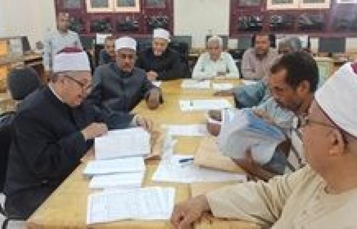قيادات قطاع المعاهد الأزهرية يتفقَّدون مراكز تصحيح الشهادة الثانوية