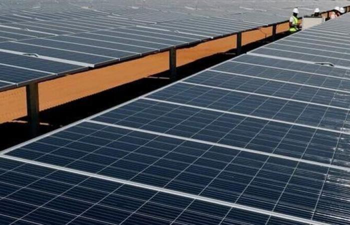 شركة سعودية توقع اتفاقيات لشراء طاقة متجددة بـ8.3 مليار دولار