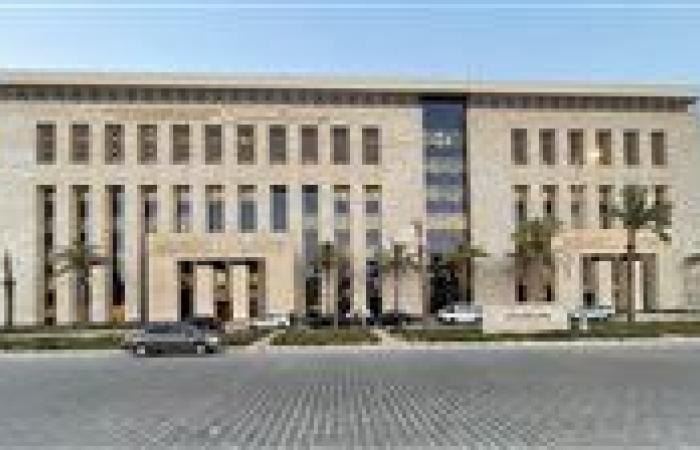 وزارة التعليم توضح حقيقة حصول طالبتين من أوائل الدبلومات على نفس الدرجات