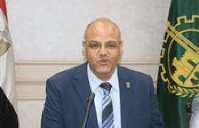 محافظ القليوبية يهنئ أوائل الدبلومات الفنية هاتفيًا