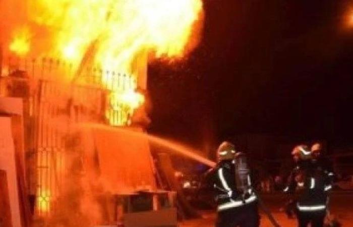 حريق يلتهم أجزاء من مول سيراميكا بأكتوبر.. والدفع بسيارات الإطفاء للسيطرة