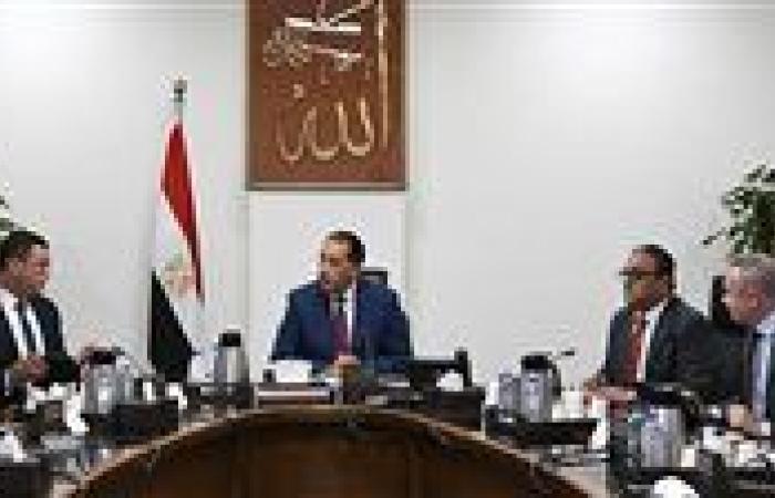 مدبولي: نستهدف الوصول إلى 9 ملايين متر مكعب يوميًا من المياه المحلاة