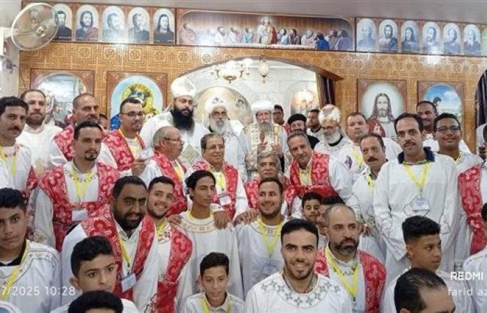 رسامة شمامسة جدد في كنيسة "مار مرقس والأنبا باخوميوس" بدمنهور
