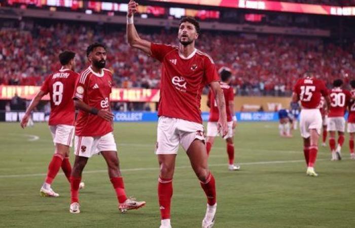 الأهلي يعاقب وسام أبو علي ماديًا لهذا السبب