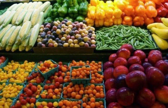 بالبلدي: الجوافة
      بكام؟..
      أسعار
      الخضروات
      والفاكهة
      اليوم
      الثلاثاء
      15
      يوليو
      2025