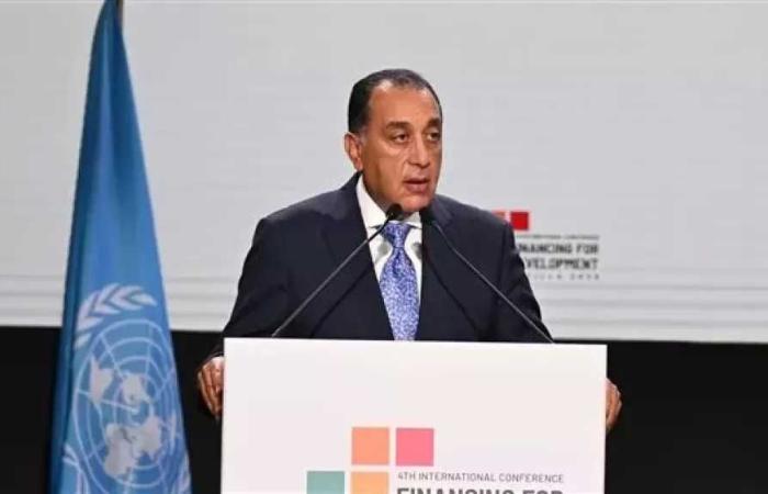 مدبولي
      يوجه
      بالتعاون
      مع
      الدول
      الإفريقية
      في
      تنفيذ
      مختلف
      المشروعات