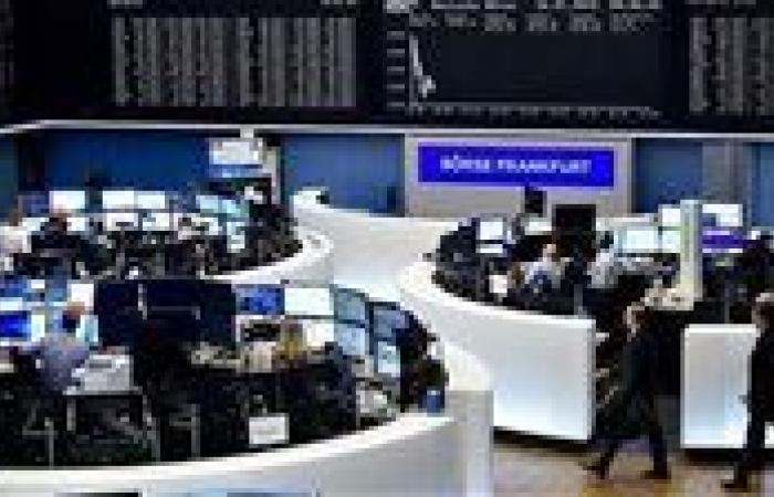 أسواق الأسهم الأوروبية تغلق على انخفاض بعد التصريحات بشأن إقالة باول