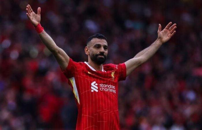 محمد صلاح يصدم كلوب ويتغنى بـ هازرد ويختار أعظم لاعب إفريقي في التاريخ «فيديو»
