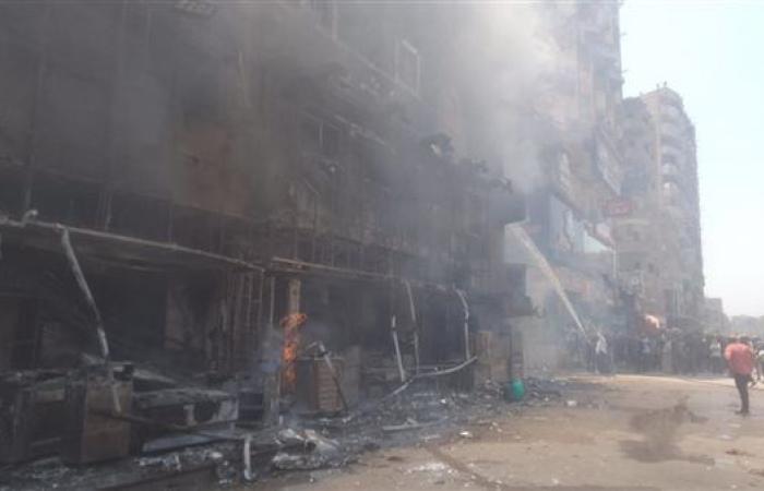 مصرع عامل في حريق اندلع داخل 3 مطاعم بمدينة الخصوص.. صور