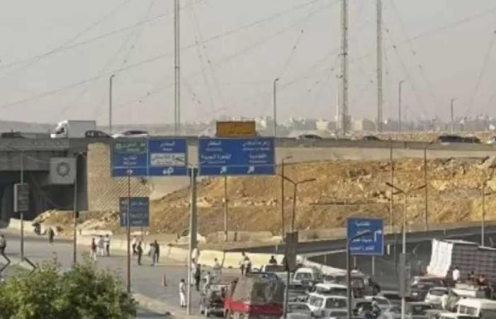 فتح
      طريق
      الأوتوستراد
      أمام
      الحركة
      المرورية
      بعد
      إصلاح
      خط
      المياه
      والهبوط
      الأرضي