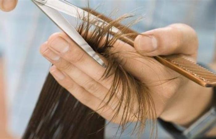 تفسير قص الشعر في المنام.. بين بداية جديدة وتحذير خفي!