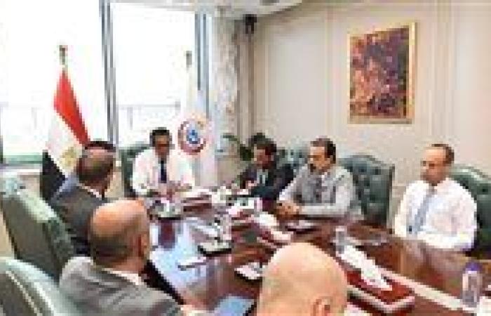وزير الصحة يوجه بتعزيز الخدمات الطبية بمستشفى "جوستاف روسي" ومتابعة جودتها