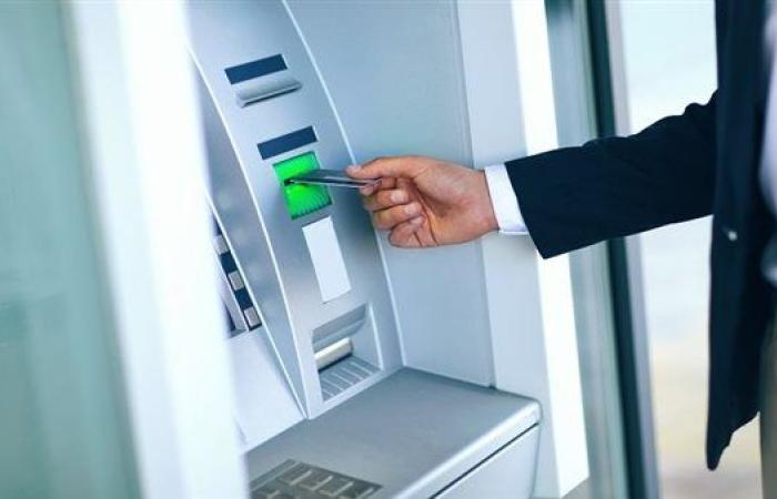 الإدارية العليا: فصل موظف بنك اختلس أموالًا من حسابات العملاء بسوهاج
