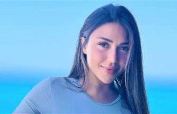 من أمام البحر.. سارة سلامة تتصدر ترند جوجل