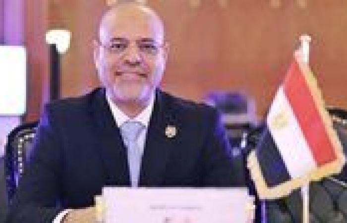 توجيه رئاسي بشأن عمال الدليفري.. وزير العمل يوضح
