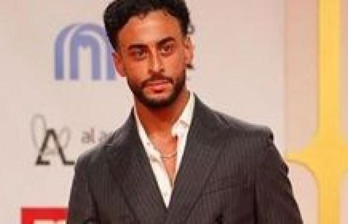 في أولى بطولاته بالدراما المصرية.. البريطاني-المصري فادي السيد ينضم إلى أبطال مسلسل "ولد وبنت وشايب"