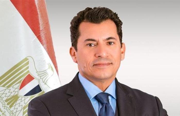 وزير الرياضة يهنئ سيد نصر لفوزه بمنصب نائب رئيس الاتحاد الأفريقي للكاراتيه