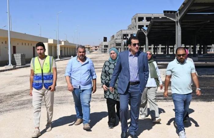مسئولو جهاز العاشر  يتفقدون تنفيذ مدرسة النيل الدولية وامتداد الموقف الإقليمي