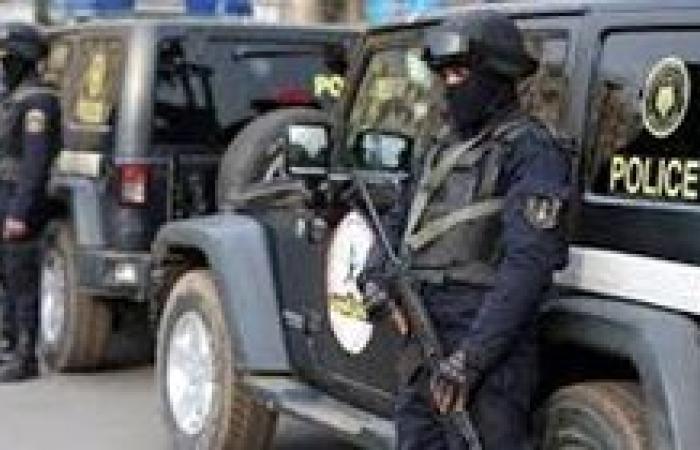 ضبط 296 قضية مخدرات و 127 قطعة سلاح نارى خلال حملات بجميع مديريات الأمن