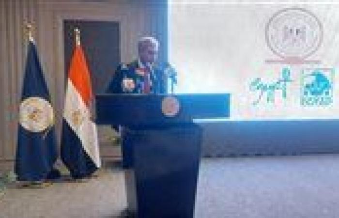 وزير السياحة يطلق أول منصة إلكترونية لتدريب العاملين بالقطاع