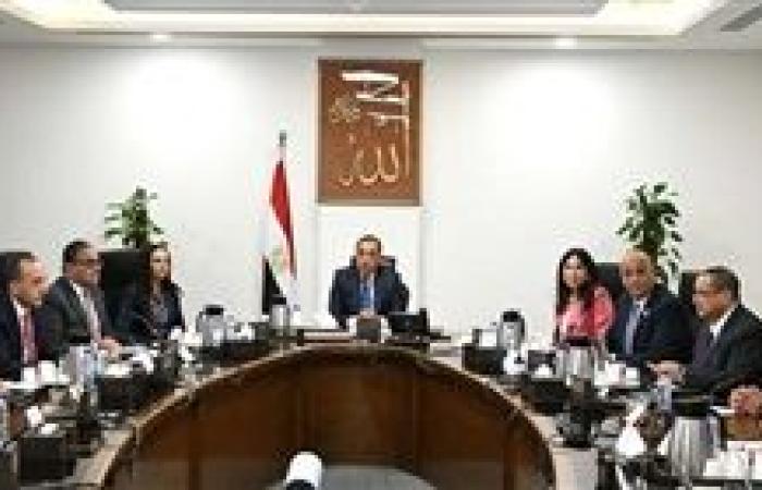 رئيس الوزراء: إحياء الحرف التراثية واليدوية أولوية للحكومة