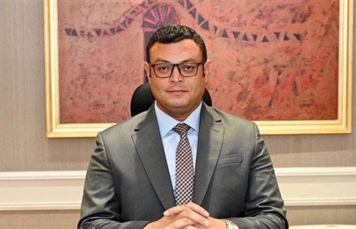 وزير الإسكان يتابع موقف مشروعات وحدات "سكن لكل المصريين" بالمدن الجديدة