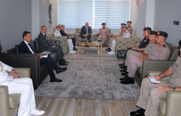 وزير الدفاع والإنتاج الحربى يلتقى وزير دفاع جمهورية إيطاليا