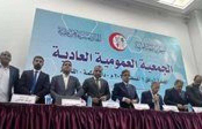 رئيس اتحاد المهن الطبية يطالب بإنهاء الحراسة على نقابة "الصيادلة"
