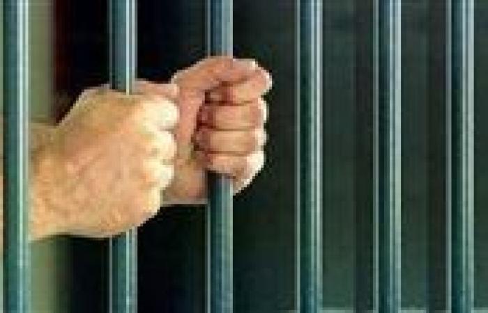 القبض على عامل قتل أبًا وأمًا و3 من أبنائهما في سيوة