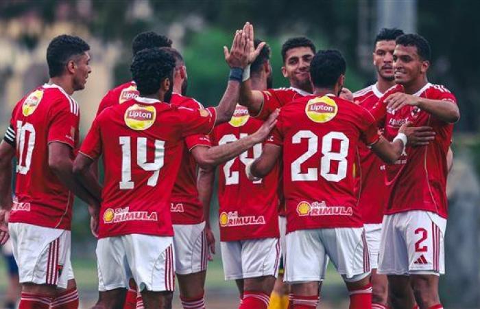 بن شرقي وجراديشار وطاهر يقودان الأهلي لمواجهة منتخب مصر للشباب وديا