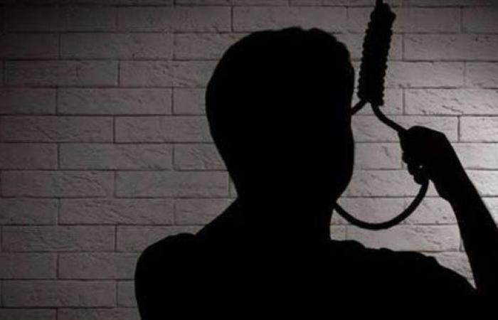 نجار مسلح ينهي حياته شنقا داخل شقته في الحوامدية