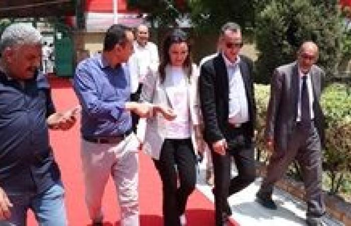 نائب محافظ الجيزة تتابع سير العملية الانتخابية بأحياء جنوب الجيزة والعمرانية والطالبية وبولاق والدقي والعجوزة