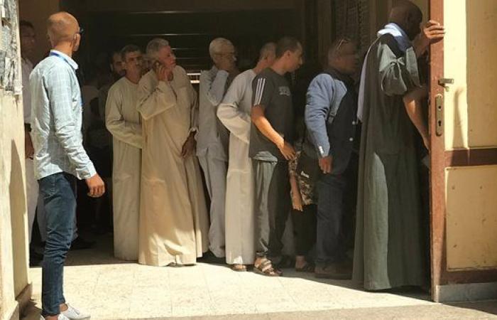 انتخابات الشيوخ 2025.. ازدحام وطوابير أمام لجان شطورة بسوهاج