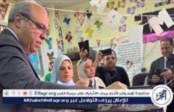 وزير الطيران المدني يُدلي بصوته في انتخابات مجلس الشيوخ