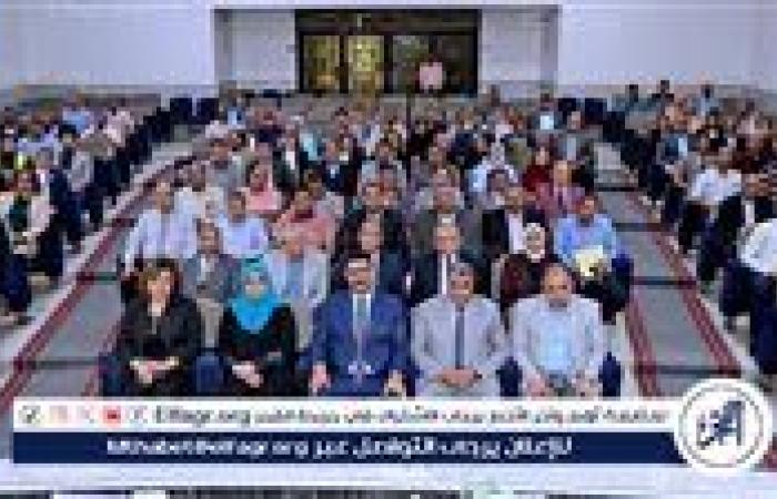 محافظ سوهاج يكرم 5 من مديري المراجعة والحوكمة بحضور الرقابة الإدارية