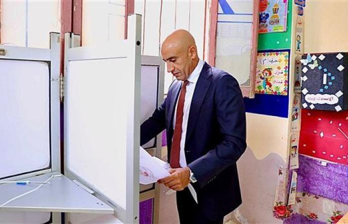 وزير التعليم يُدلي بصوته في انتخابات مجلس الشيوخ 2025