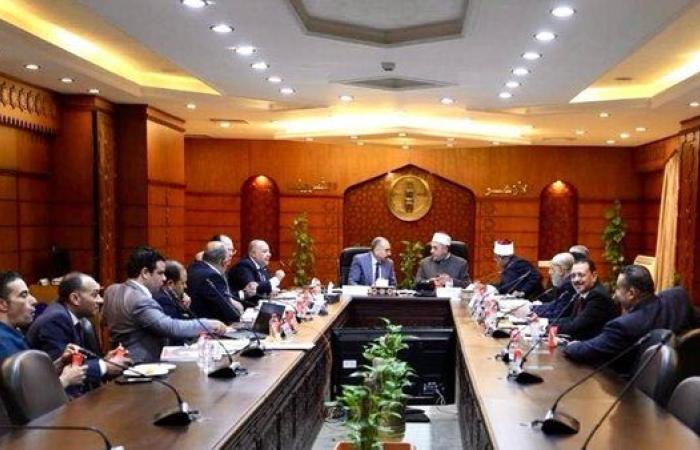 قرارات عاجلة بشأن تطوير صندوق رعاية المعلمين خلال اجتماع مشترك بين الأزهر والتربية والتعليم
