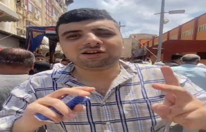 أحبك يامصر من قلبي.. كفيف ينشد فى حب مصر بعد الإدلاء بصوته ببورسعيد