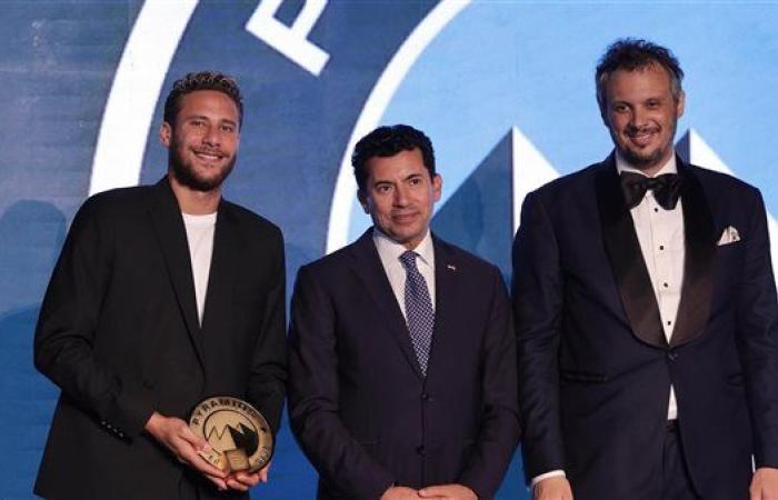 تكريم الأبطال.. بيراميدز يُكرم نجومه بعد أول لقب إفريقي في تاريخه
