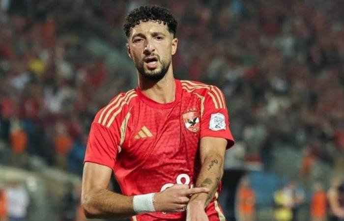 مفاجأة.. وسام أبو علي مازال على قوة الأهلي