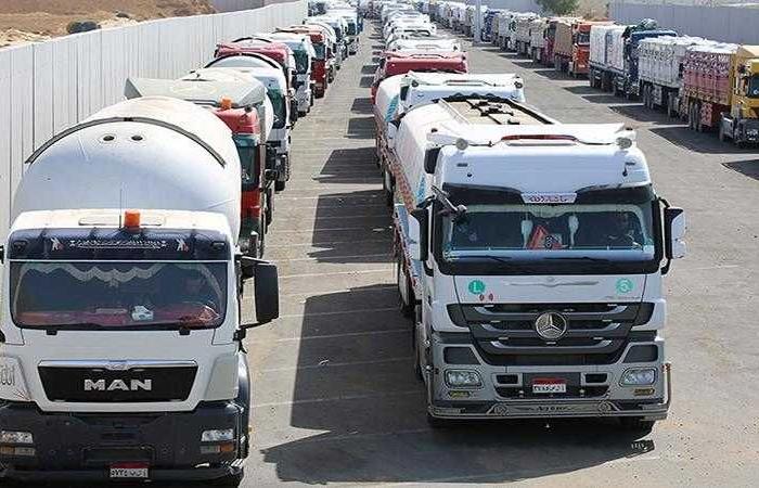قافلة مساعدات تضم 200 شاحنة تصل غزة بدعم مصري وأممي وعربي